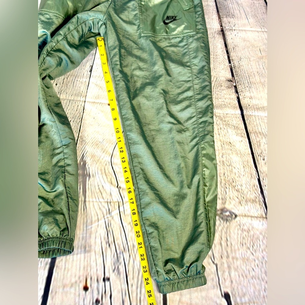 Women’s Nike Sportswear Woven Cargo Pants, Juniper, Size XS - Picture 11 of 16